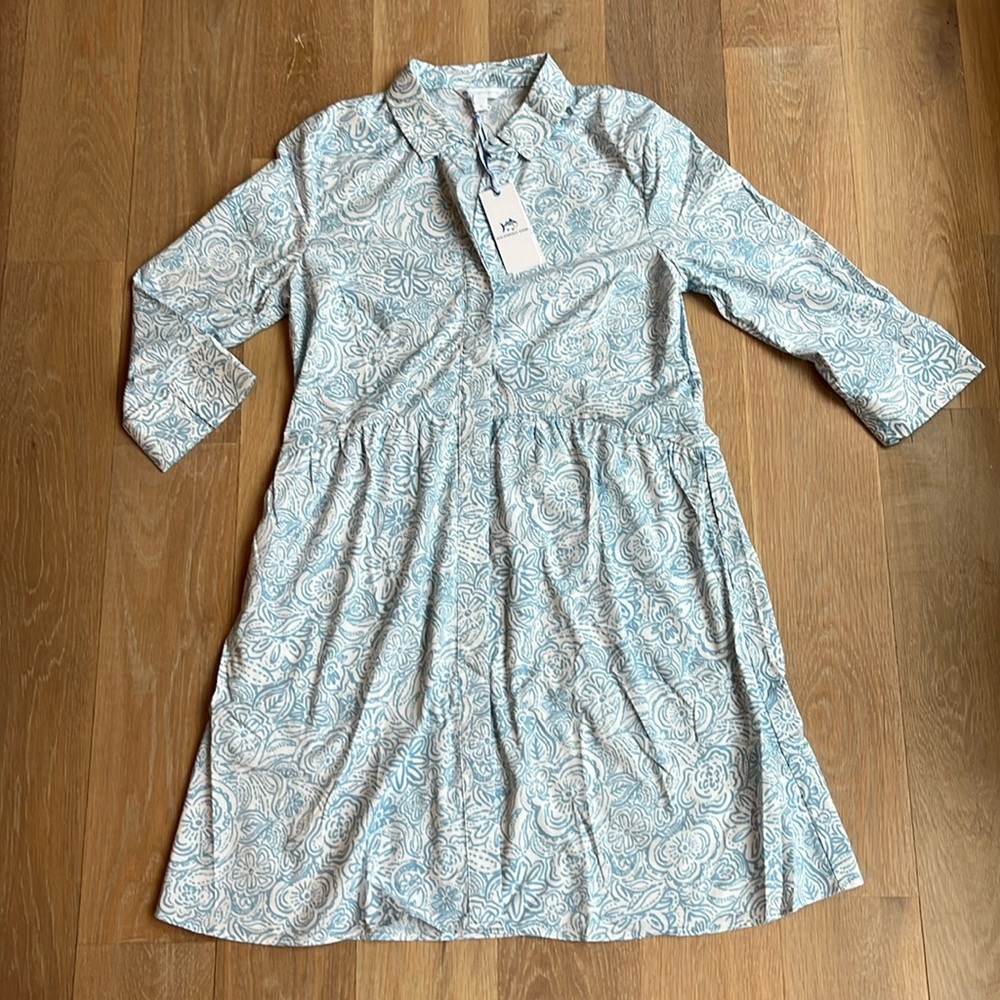 NWT. Southern Tide Cara Brrr Forever Floral Dress. Light blue. UPF 50+